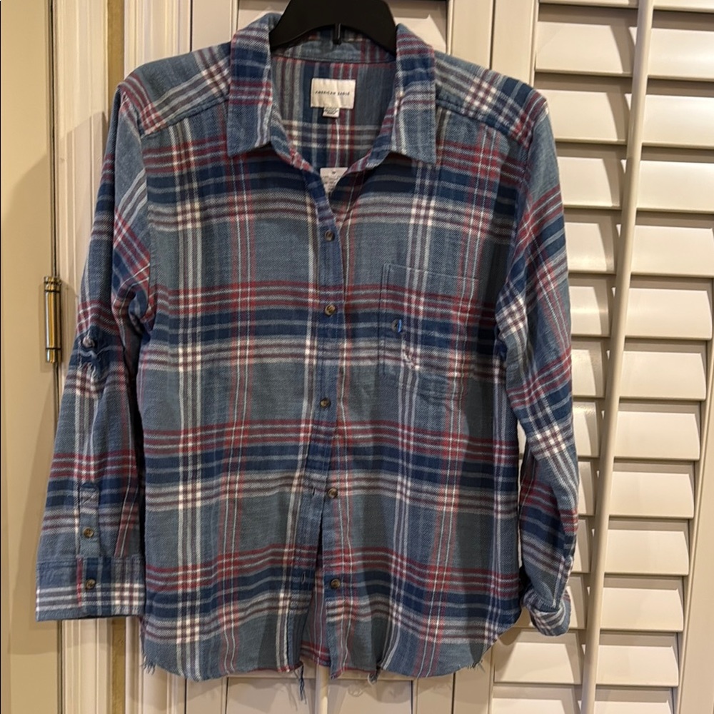 American Eagle Outfitters Blue Pink Relaxed Button Down Shirt